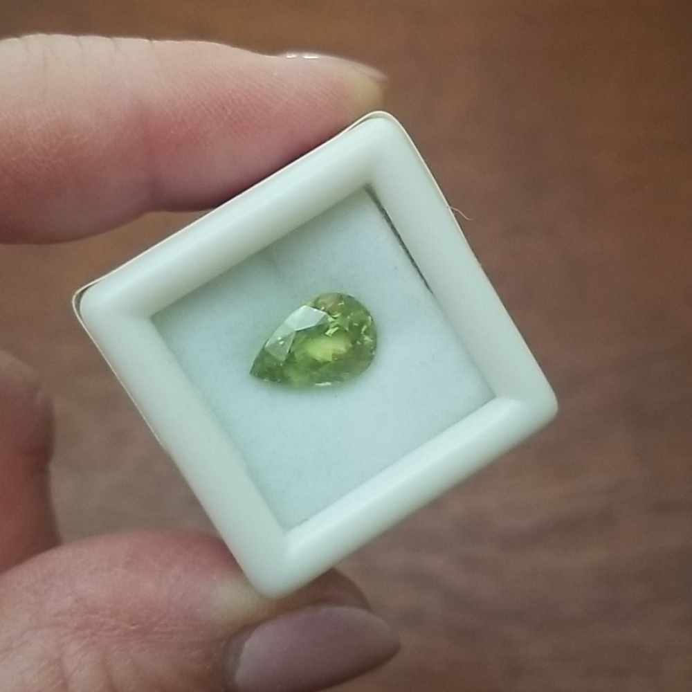 Extra Fine Neon Green Sphene gemstone NWT
